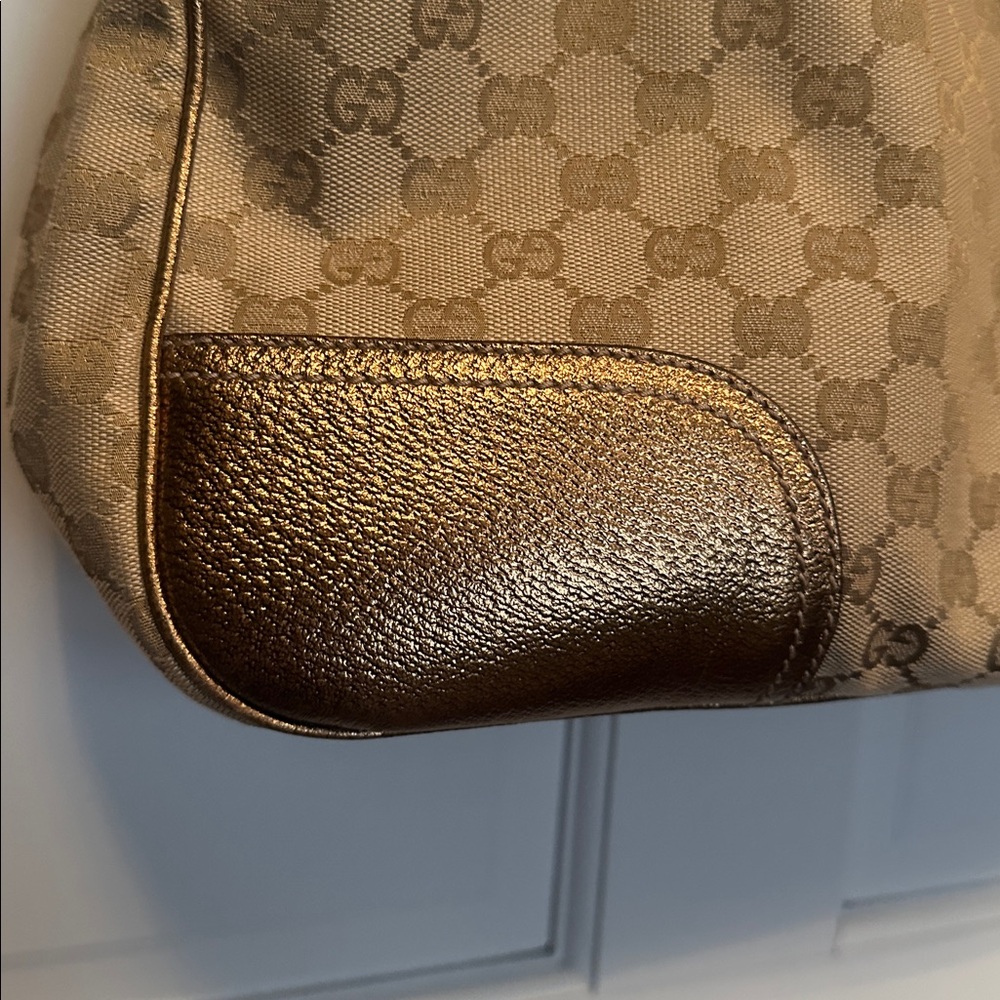 EXCELLENT Condition Gold and brown canvas Gucci Princy Tote - Picture 9 of 16
